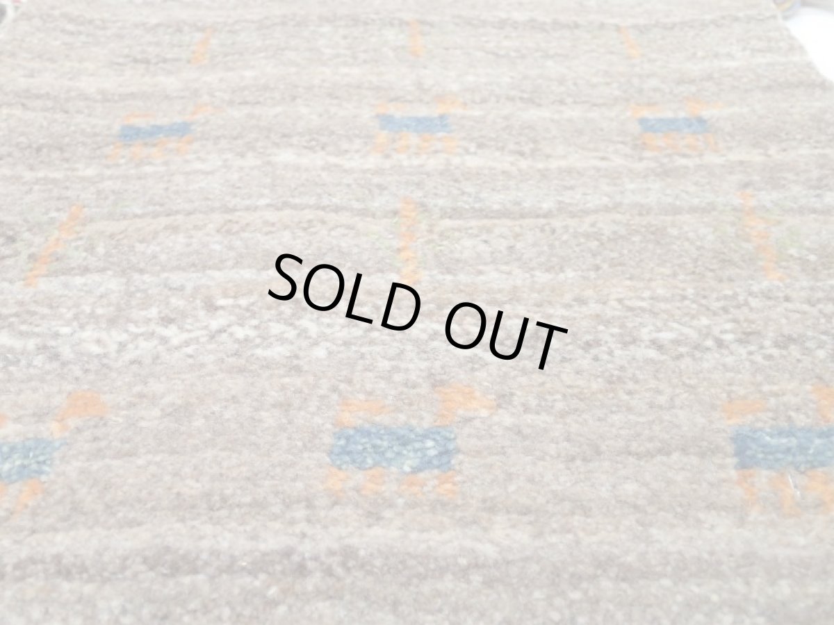 画像2: 座布団サイズミニギャッベ_C4_MiniGabbeh_37x39 (2)