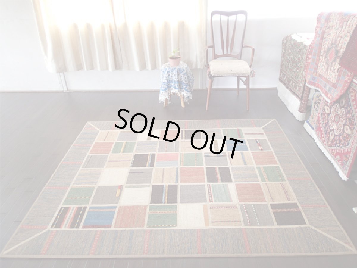 画像2: ペルシャ ギャッベ キリム ジャジム パッチワーク センター ラグ サイズ 196 × 157 cm 5376 天然 ウール 敷物 マット カーペット 青 茶 カラフル (2)