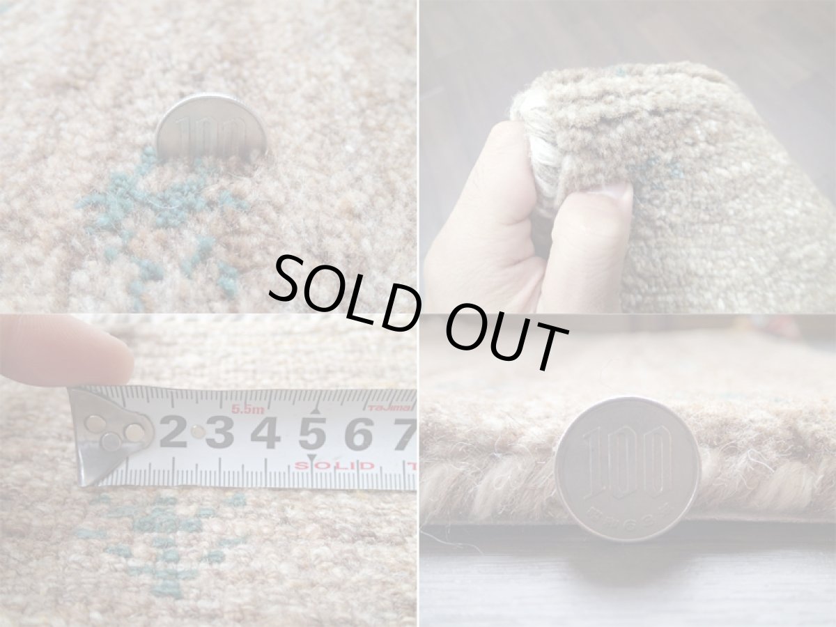 画像5: ペルシャ ミニ ギャッベ 座布団 サイズ 34 × 43 C28 ハンドメイド ラグ クッション 天然 ウール 手織り ギャベ 茶 緑 (5)