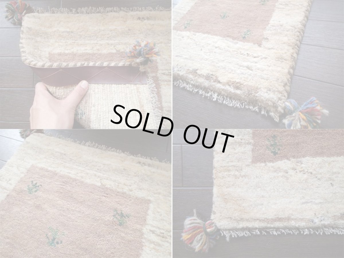 画像4: 手織りペルシャミニギャッベE81座布団サイズ40×40ハンドメイドラグ (4)