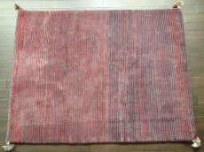 画像1: 手織りペルシャギャッベE91アクセントラグサイズ139×109ハンドメイドラグ (1)