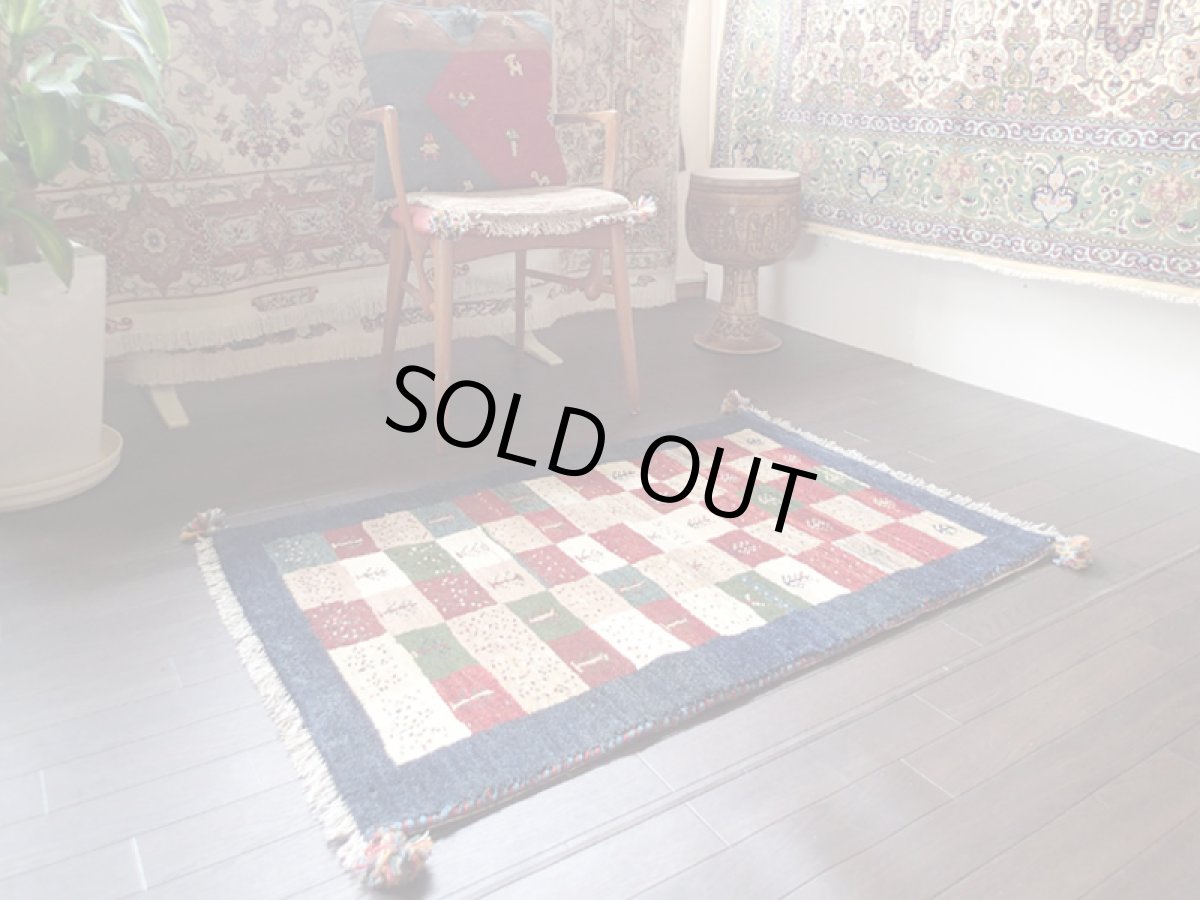 画像3: 手織りペルシャギャッベE102アクセントラグサイズ113×76ハンドメイドラグ (3)