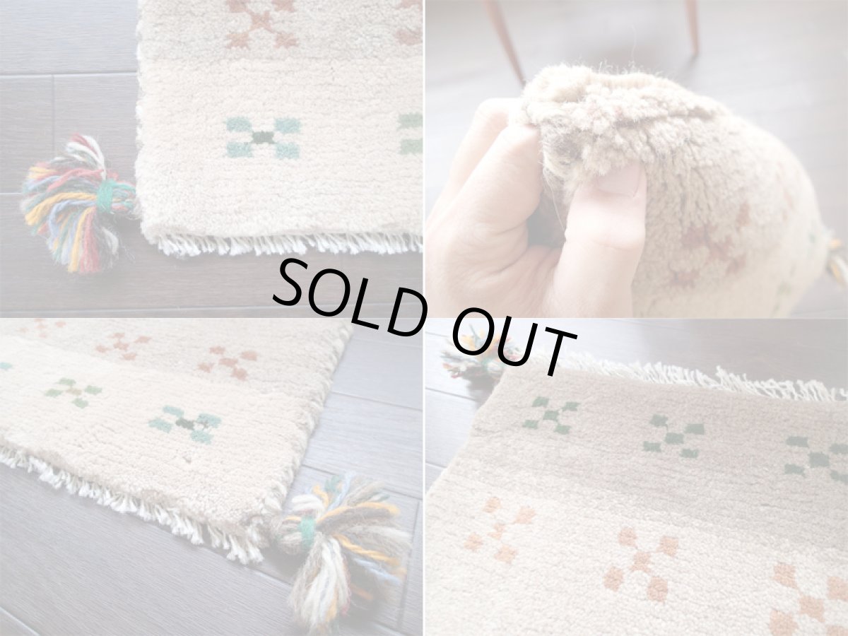 画像4: 手織り ペルシャ ミニ ギャッベ 座布団 サイズ 41 × 36 G73 ハンドメイド ラグ クッション 天然 ウール ギャベ n-g73-041036a02 (4)