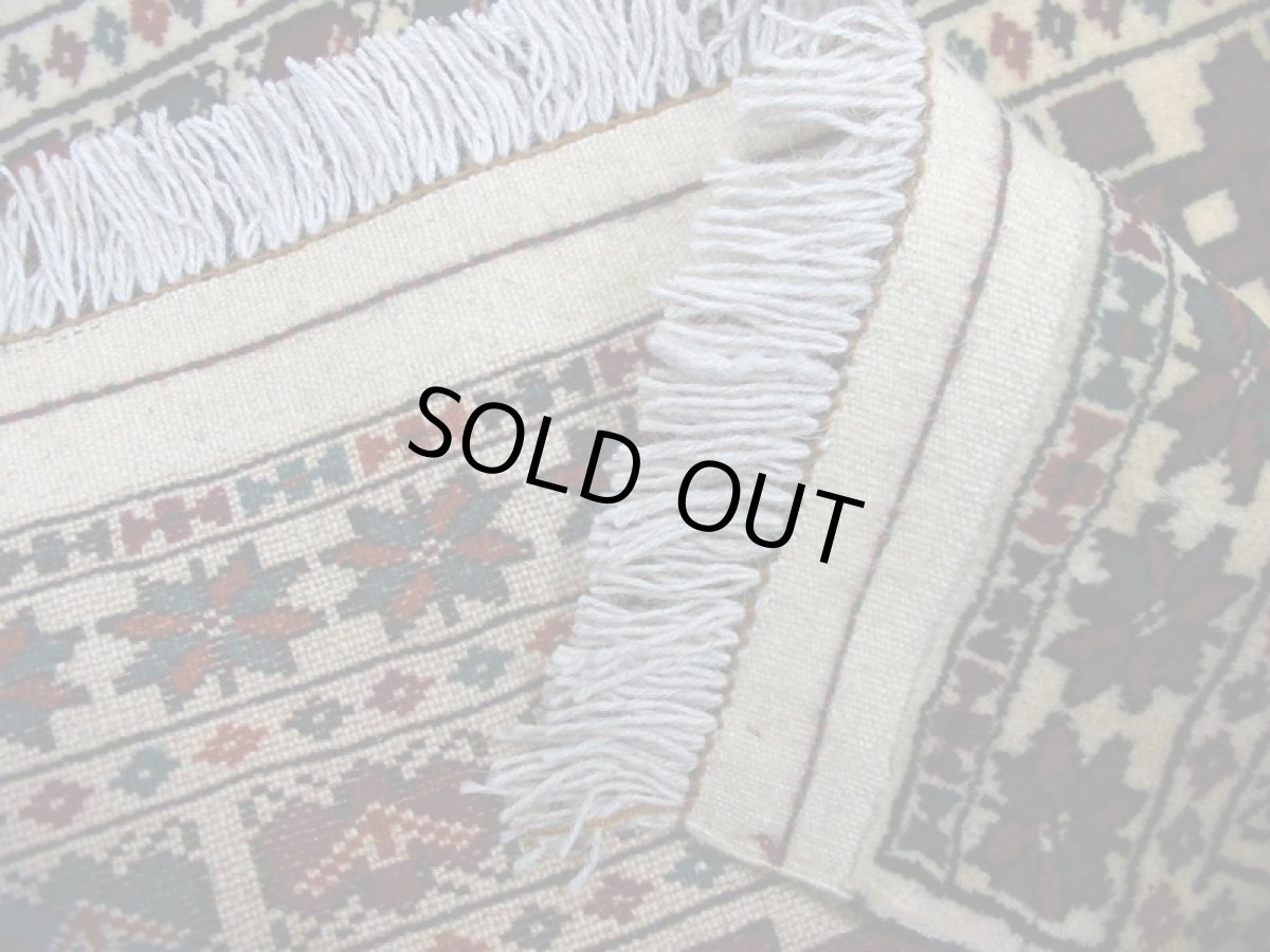 画像5: 新品 トルクメン ペルシャ 絨毯 アクセント サイズ 120 × 78 205 トライバル ラグ 天然 ウール 敷物 マット カーペット 赤 クリーム 白 (5)