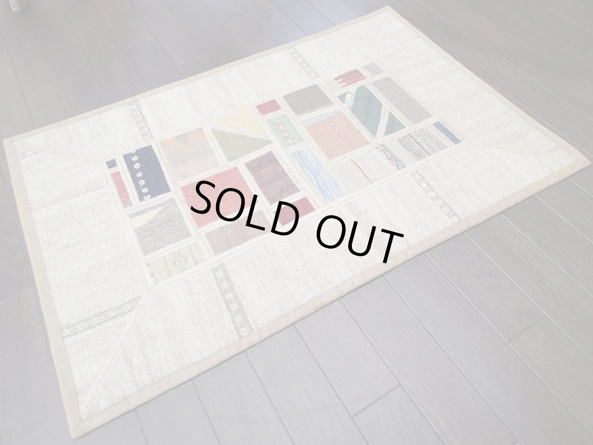 画像2: ペルシャ ギャッベ キリム ジャジム パッチワーク ラグ 玄関 マット サイズ 89 × 59 cm 1779 平織り 天然 ウール 絨毯 敷物 カーペット ナチュラル 白 クリーム マルチ カラー (2)