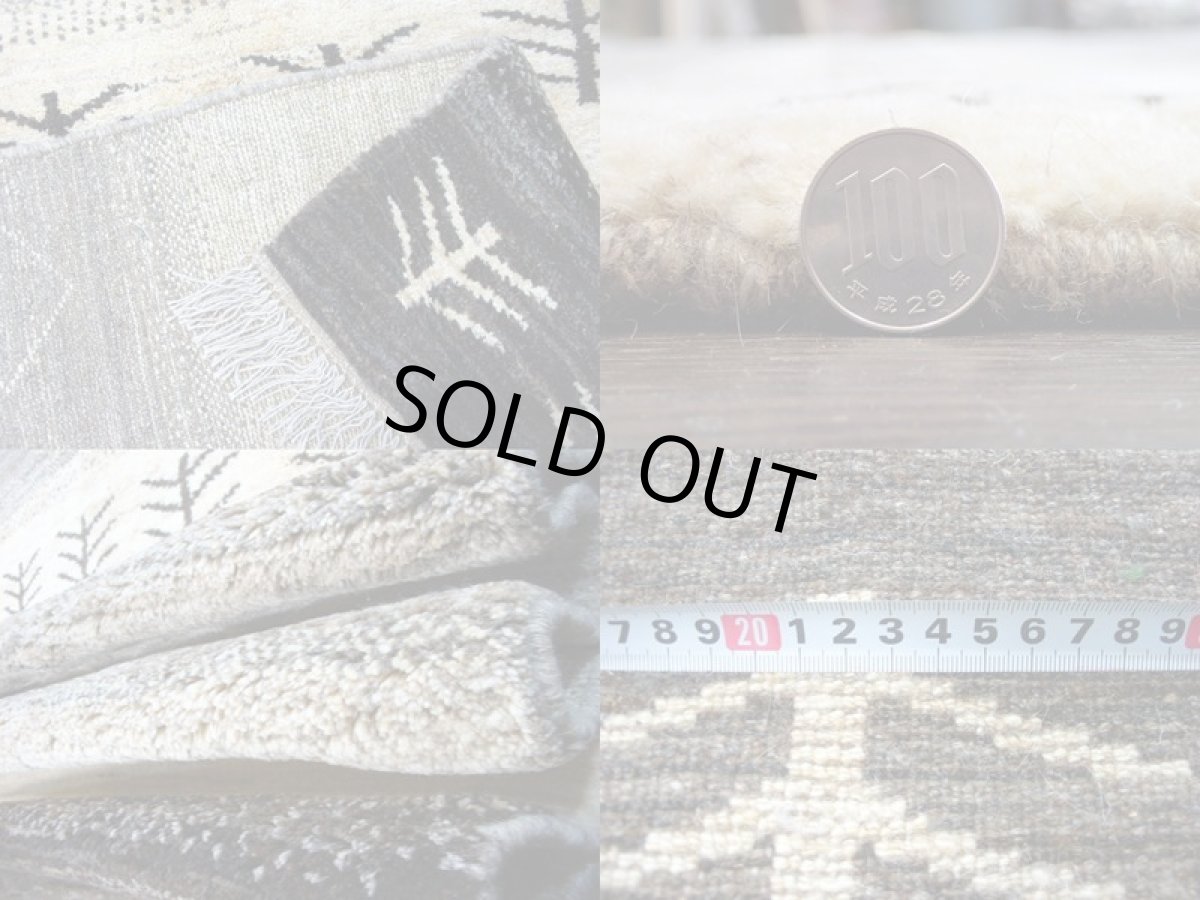 画像6: ペルシャ ギャッベ リビング サイズ 203 x 158 cm F180 ハンドメイド ギャベ 天然 ウール 手織り ラグ マット 絨毯 カーペット クリーム 茶 灰 (6)