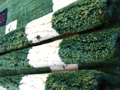 画像2: ペルシャ ギャッベ リビング サイズ 202 x 157 cm F132 ハンドメイド ギャベ 天然 ウール 手織り ラグ マット 絨毯 カーペット 緑 クリーム カラフル