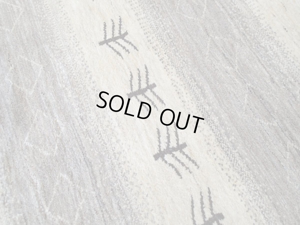 画像5: ペルシャ ギャッベ リビング サイズ 203 x 158 cm F180 ハンドメイド ギャベ 天然 ウール 手織り ラグ マット 絨毯 カーペット クリーム 茶 灰 (5)