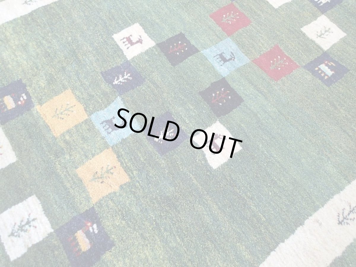 画像4: ペルシャ ギャッベ リビング サイズ 202 x 157 cm F132 ハンドメイド ギャベ 天然 ウール 手織り ラグ マット 絨毯 カーペット 緑 クリーム カラフル (4)