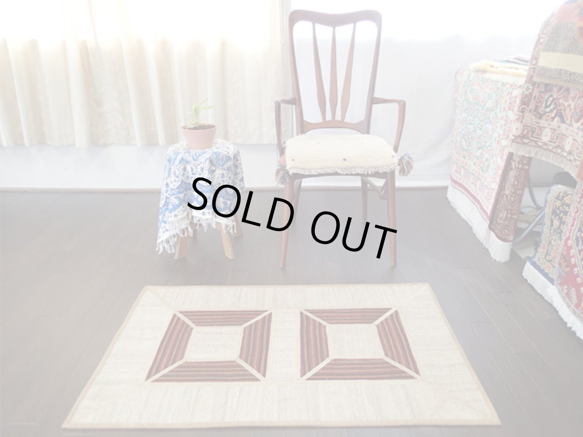 画像3: ペルシャ キリム ジャジーム パッチワーク ラグ 玄関 マット サイズ 106 × 63 cm 5487 平織り 天然 ウール 絨毯 敷物 カーペット クリーム 茶 (3)