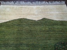 画像3: ペルシャ ギャッベ リビング サイズ  214 x 169 cm F170 ハンドメイド ギャベ 天然 ウール 手織り ラグ マット 絨毯 カーペット ナチュラル クリーム 緑 (3)