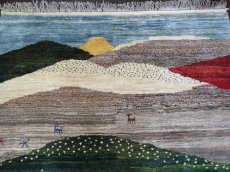 画像3: ペルシャ ギャッベ リビング サイズ 190 x 160 cm F181 ハンドメイド ギャベ 天然 ウール 手織り ラグ マット 絨毯 カーペット 赤 緑 青 黄 クリーム マルチカラー カラフル (3)