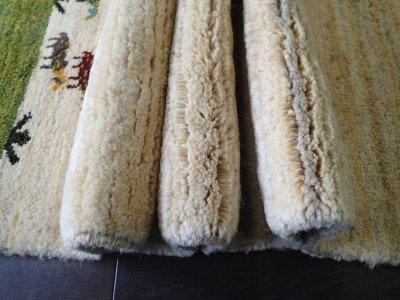 画像2: ペルシャ ギャッベ リビング サイズ 213 x 166 cm F129 ハンドメイド ギャベ 天然 ウール 手織り ラグ マット 絨毯 カーペット クリーム 赤 緑