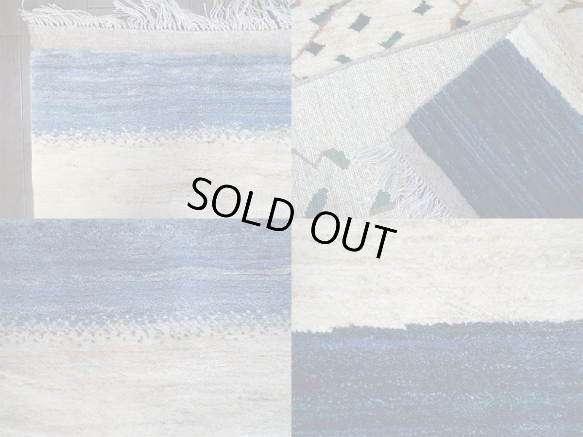 画像5: ペルシャ ギャッベ リビング サイズ 211 x 155 cm F156 ハンドメイド ギャベ 天然 ウール 手織り ラグ マット 絨毯 カーペット ナチュラル クリーム 青 藍 木 柄 (5)