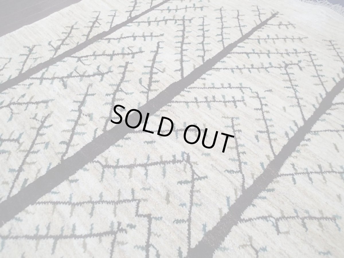 画像4: ペルシャ ギャッベ リビング サイズ  205 x 156 cm F176 ハンドメイド ギャベ 天然 ウール 手織り ラグ マット 絨毯 カーペット ナチュラル クリーム 茶 樹木 柄 (4)