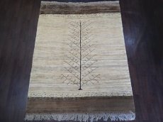 画像1: ペルシャ ギャッベ リビング サイズ  205 x  160 cm F169 ハンドメイド ギャベ 天然 ウール 手織り ラグ マット 絨毯 カーペット ナチュラル クリーム 茶 木 柄 (1)