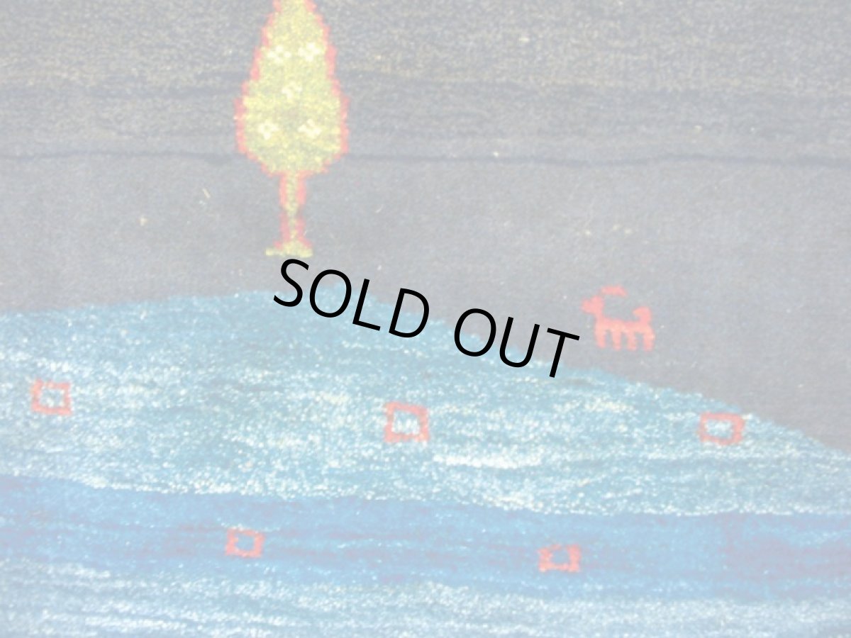 画像5: ペルシャ ギャッベ リビング サイズ 211 x 155 cm F152 ハンドメイド ギャベ 天然 ウール 手織り ラグ マット 絨毯 カーペット 藍 青 ネイビー カラフル 風景 柄 (5)