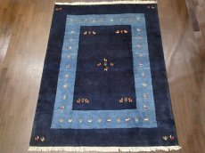 画像1: ペルシャ ギャッベ リビング サイズ 200 x 155 cm 16 ハンドメイド 天然 ウール 手織り ラグ 絨毯 カーペット 藍 紺 青 ネイビー シンプル 動物 木 柄 (1)