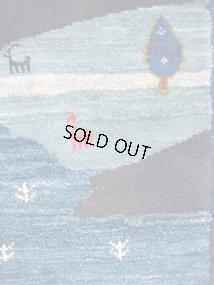 画像6: ペルシャ ギャッベ リビング サイズ 211 x 155 cm F152 ハンドメイド ギャベ 天然 ウール 手織り ラグ マット 絨毯 カーペット 藍 青 ネイビー カラフル 風景 柄 (6)