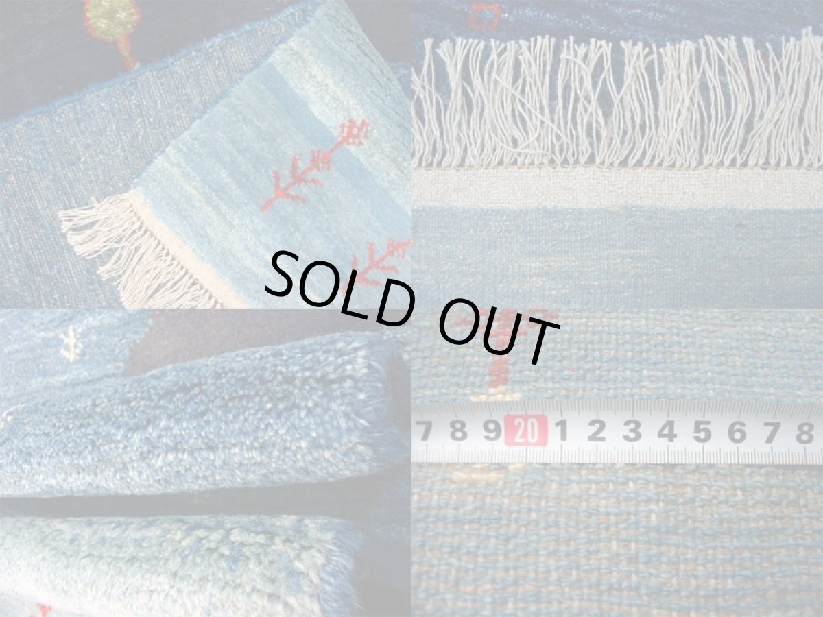 画像8: ペルシャ ギャッベ リビング サイズ 211 x 155 cm F152 ハンドメイド ギャベ 天然 ウール 手織り ラグ マット 絨毯 カーペット 藍 青 ネイビー カラフル 風景 柄 (8)