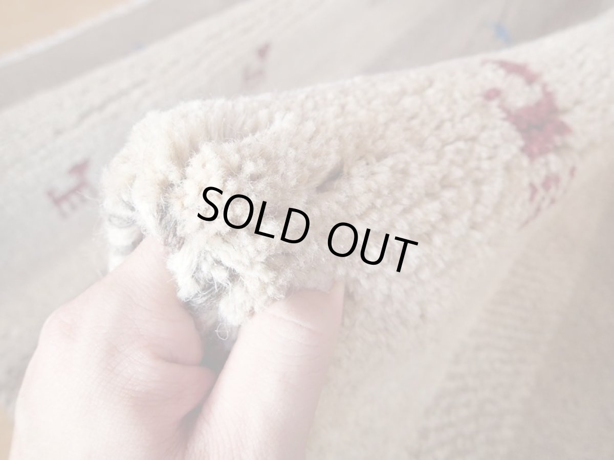 画像7: ペルシャ ギャッベ リビング サイズ ラグ 200 x 150 cm F20 ハンドメイド ギャベ 天然 ウール 手織り 絨毯 カーペット ナチュラル クリーム 灰 シンプル 動物 柄 (7)