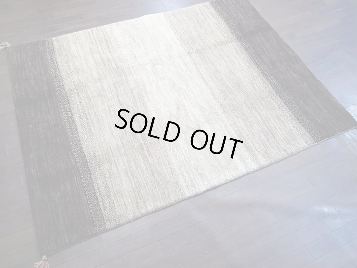 画像3: ペルシャ ギャッベ リビング 2m サイズ ラグ 200 x 149 cm 14 ハンドメイド ギャベ 天然 ウール 手織り 絨毯 カーペット ナチュラル 灰 茶 クリーム シンプル グラデーション (3)