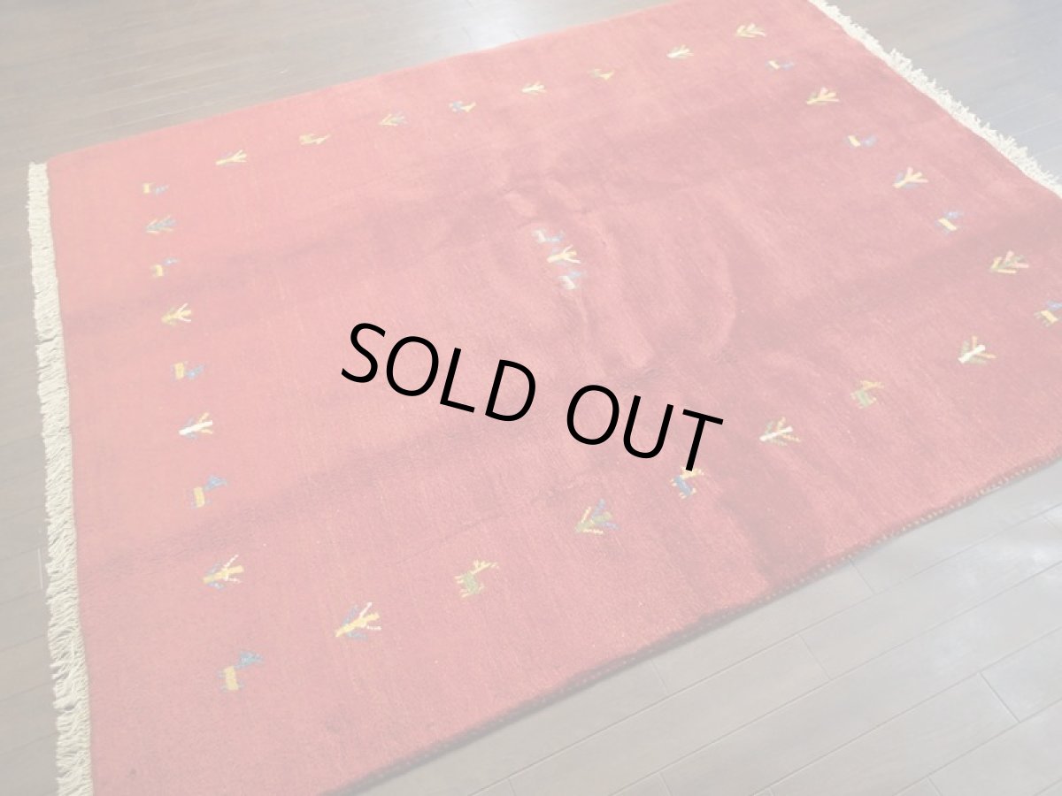画像3: ペルシャ ギャッベ リビング 2m サイズ ラグ 200 x 157 cm 21 ハンドメイド ギャベ 天然 ウール 手織り 絨毯 カーペット エンジ ワインレッド 赤 シンプル 動物 柄 (3)