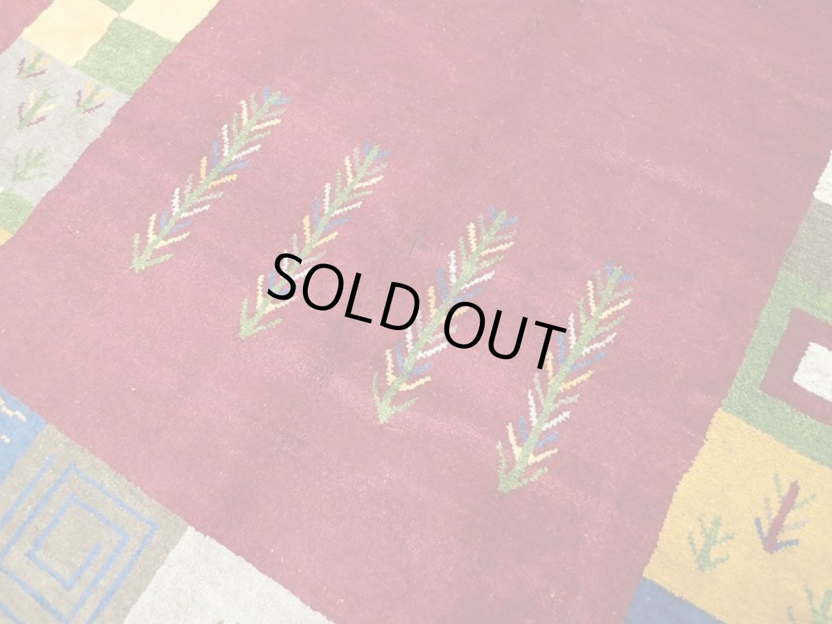 画像6: ペルシャ ギャッベ リビング 2.5m サイズ ラグ 250 x 173 cm 17 ハンドメイド ギャベ 天然 ウール 手織り 絨毯 カーペット エンジ ワインレッド 赤 シンプル 動物  木 柄 (6)