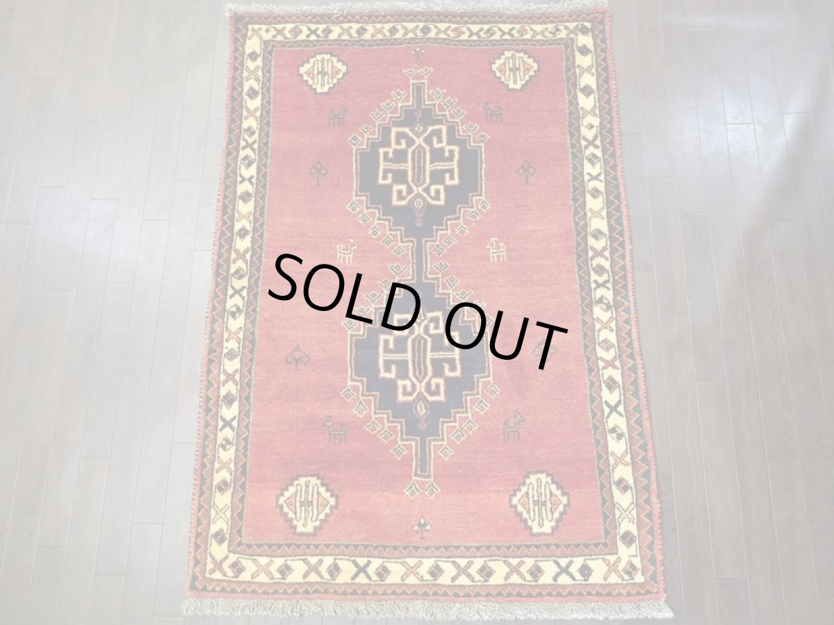 画像4: ペルシャ ギャッベ 1.6m センター ラグ サイズ 161 x 113 cm c194 ハンドメイド ギャベ 天然 ウール 手織り 絨毯 カーペット 赤 オレンジ 黄 トライバル メダリオン (4)