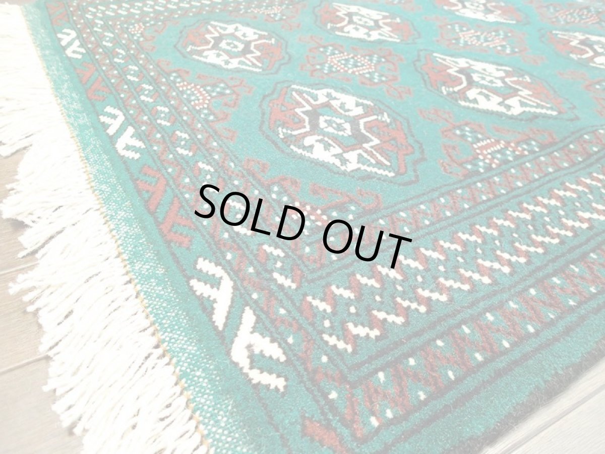 画像5: 新品 トルクメン ペルシャ 絨毯 1.3m アクセント サイズ 133 x 77 cm 188 トライバル ラグ 天然 ウール 敷物 マット カーペット 緑 エンジ (5)