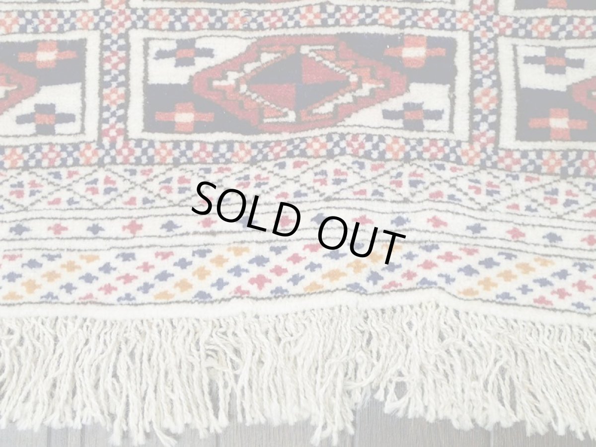 画像7: 新品 トルクメン ペルシャ 絨毯 1.2m アクセント サイズ 121 x 88 cm 32 トライバル ラグ 天然 ウール 敷物 マット カーペット 生成り 白 紺 赤 オレンジ 黄 青 (7)