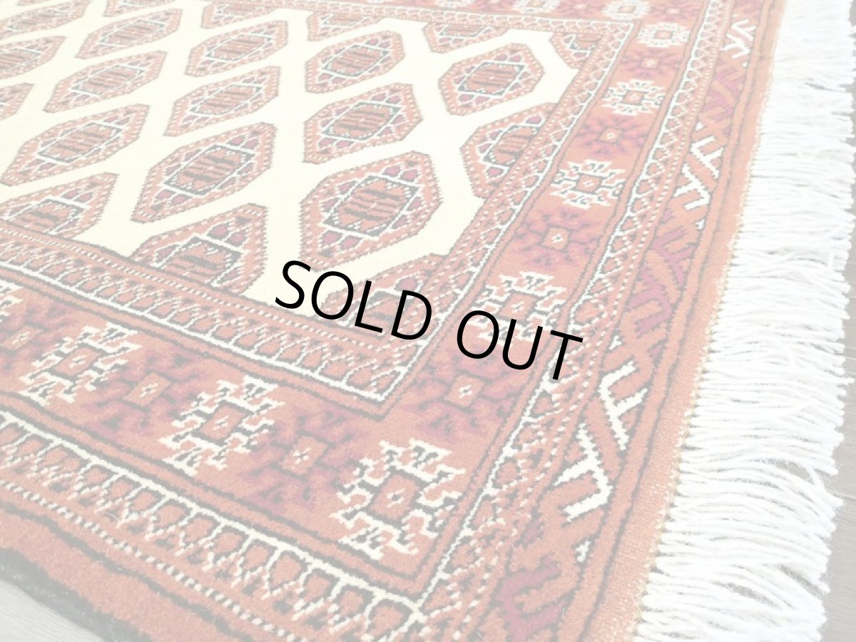 画像6: 新品 トルクメン ペルシャ 絨毯 1.2m アクセント サイズ 124 x 80 cm 208 トライバル ラグ 天然 ウール 敷物 マット カーペット エンジ クリーム n-208-12480a001 (6)