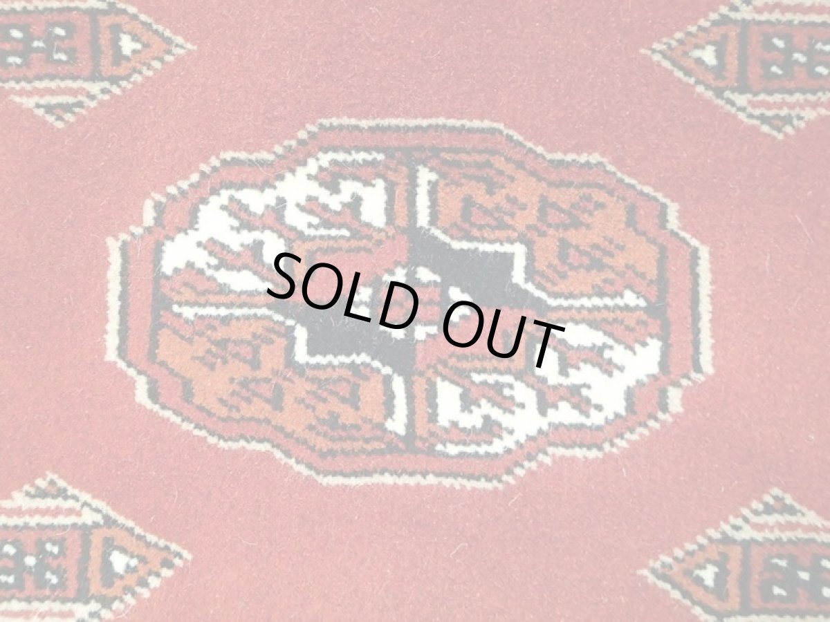 画像7: 新品 トルクメン ペルシャ 絨毯 1.2m アクセント サイズ 120 x 81 cm 206 トライバル ラグ 天然 ウール 敷物 マット カーペット エンジ 赤 白 (7)