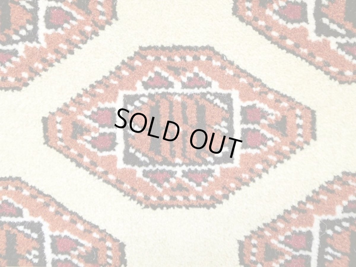 画像7: 新品 トルクメン ペルシャ 絨毯 1.2m アクセント サイズ 124 x 80 cm 208 トライバル ラグ 天然 ウール 敷物 マット カーペット エンジ クリーム n-208-12480a001 (7)