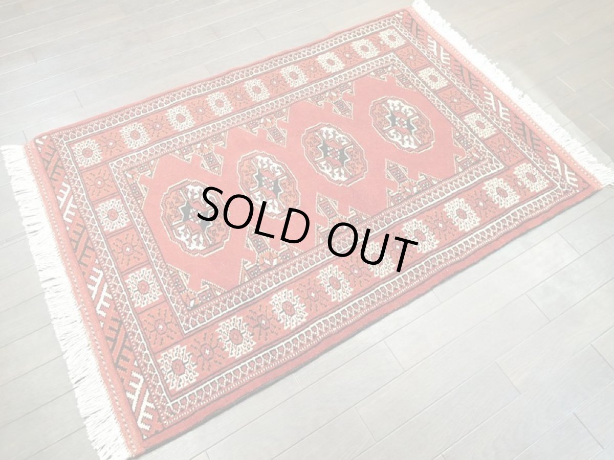 画像3: 新品 トルクメン ペルシャ 絨毯 1.2m アクセント サイズ 120 x 81 cm 206 トライバル ラグ 天然 ウール 敷物 マット カーペット エンジ 赤 白 (3)