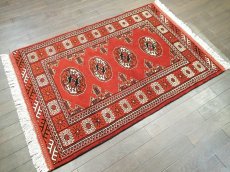 画像3: 新品 トルクメン ペルシャ 絨毯 1.2m アクセント サイズ 120 x 81 cm 206 トライバル ラグ 天然 ウール 敷物 マット カーペット エンジ 赤 白 (3)