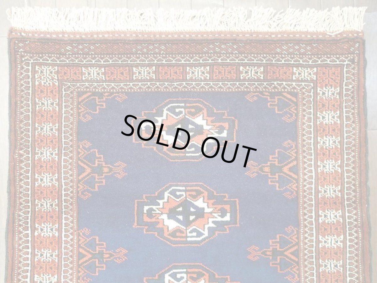 画像3: 新品 トルクメン ペルシャ 絨毯 1.2m アクセント サイズ 126 x 84 cm 195 トライバル ラグ 天然 ウール 敷物 マット カーペット 紺 エンジ 茶 赤 民族 柄 (3)