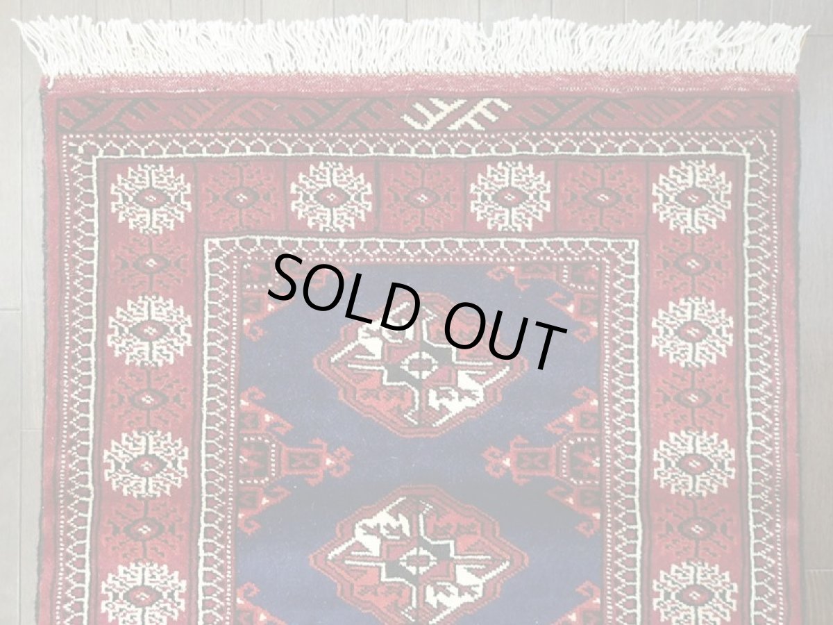 画像3: 新品 トルクメン ペルシャ 絨毯 1.2m アクセント サイズ 123 x 78 cm 193 トライバル ラグ 天然 ウール 敷物 マット カーペット ワインレッド 紺 赤 民族 柄 (3)