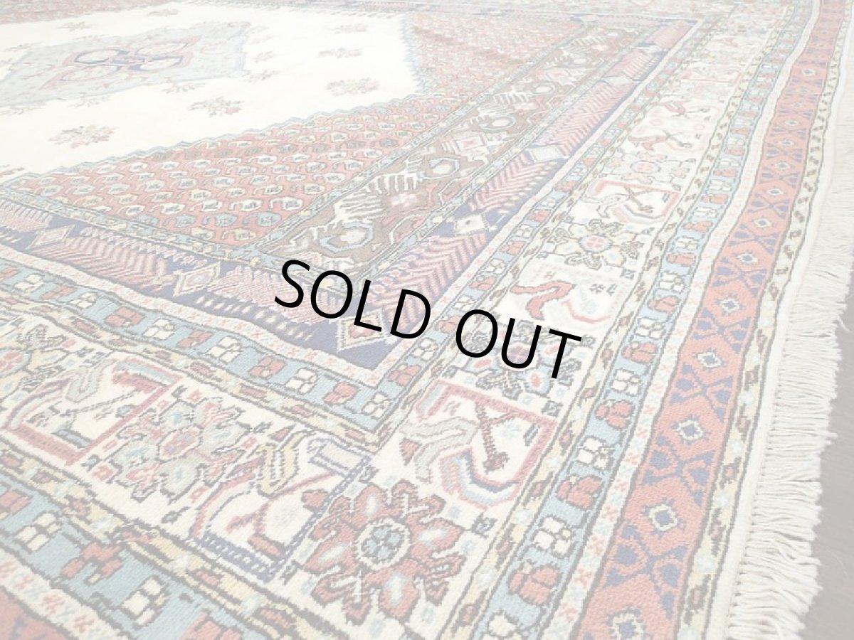 画像8: ペルシャ 絨毯 アルデビル 2.7m リビング ダイニング サイズ 270 x 209 cm 26 トライバル ラグ 天然 ウール 敷物 マット カーペット ナチュラル クリーム 茶 水 空色 カラフル 民族 柄 大判 (8)