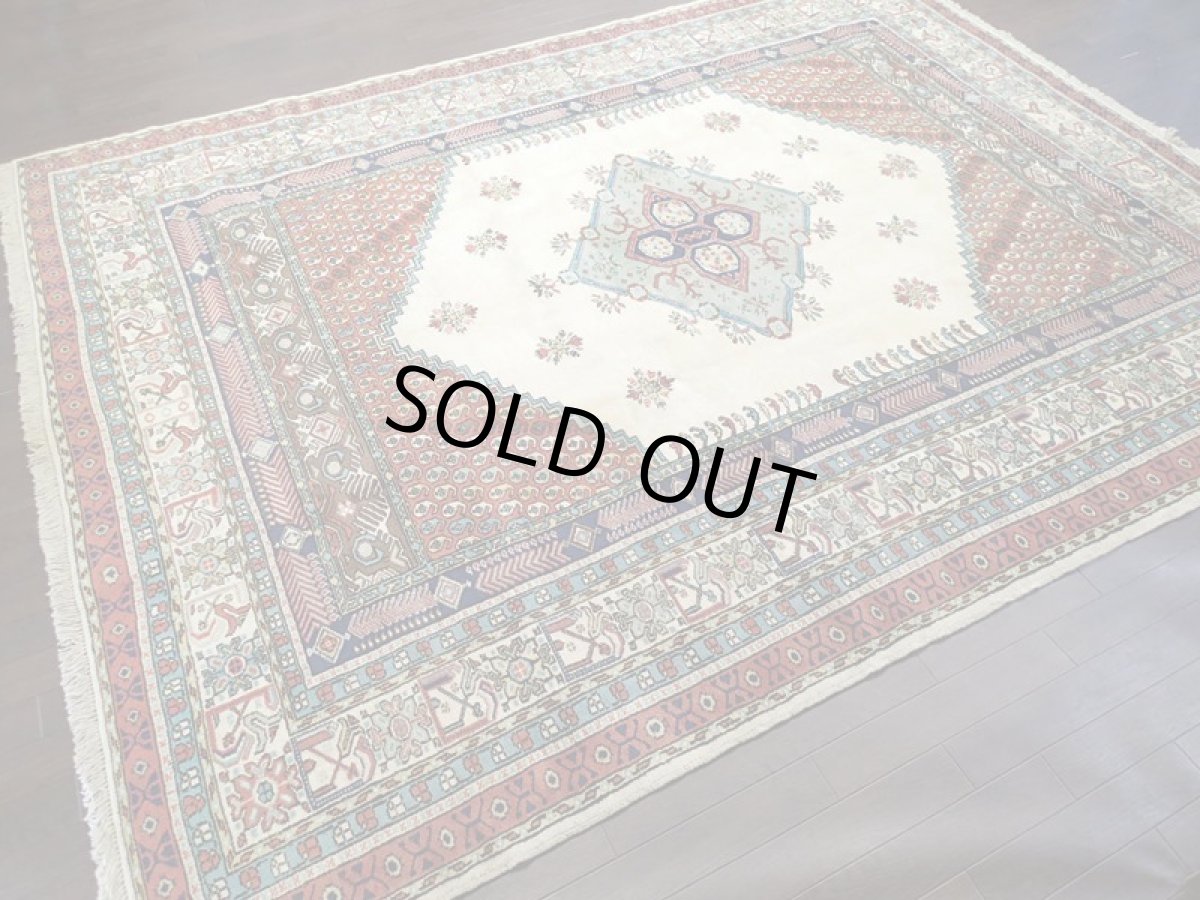 画像4: ペルシャ 絨毯 アルデビル 2.7m リビング ダイニング サイズ 270 x 209 cm 26 トライバル ラグ 天然 ウール 敷物 マット カーペット ナチュラル クリーム 茶 水 空色 カラフル 民族 柄 大判 (4)