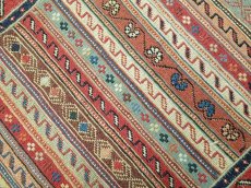 画像5: ペルシャ キリム グーチャン 1m 玄関 マット サイズ 100 x 52 cm 133 スマック 手織り トライバル ラグ 天然 ウール マット 絨毯 カーペット カラフル (5)