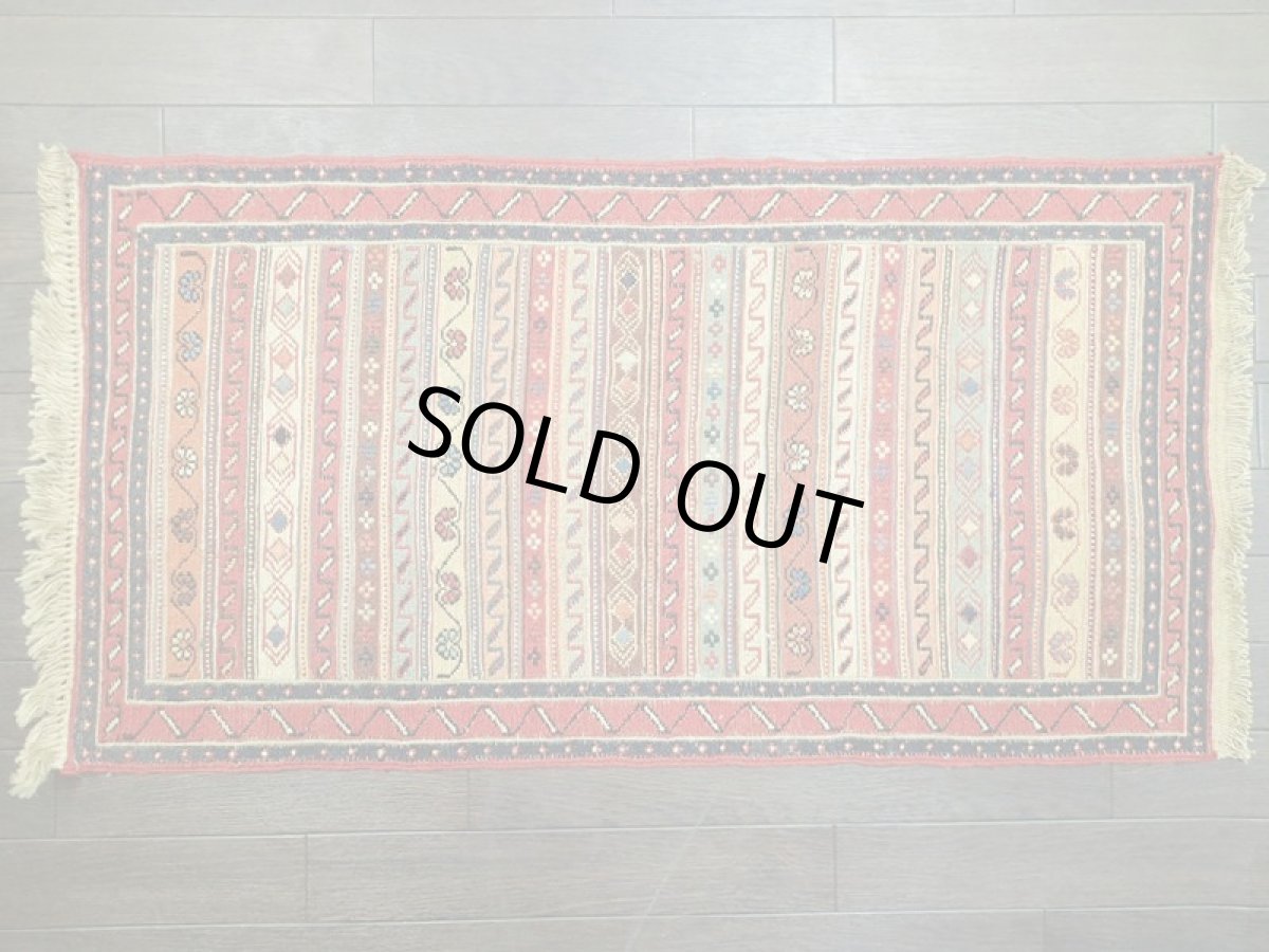 画像2: ペルシャ キリム グーチャン 1m 玄関 マット サイズ 100 x 52 cm 133 スマック 手織り トライバル ラグ 天然 ウール マット 絨毯 カーペット カラフル (2)