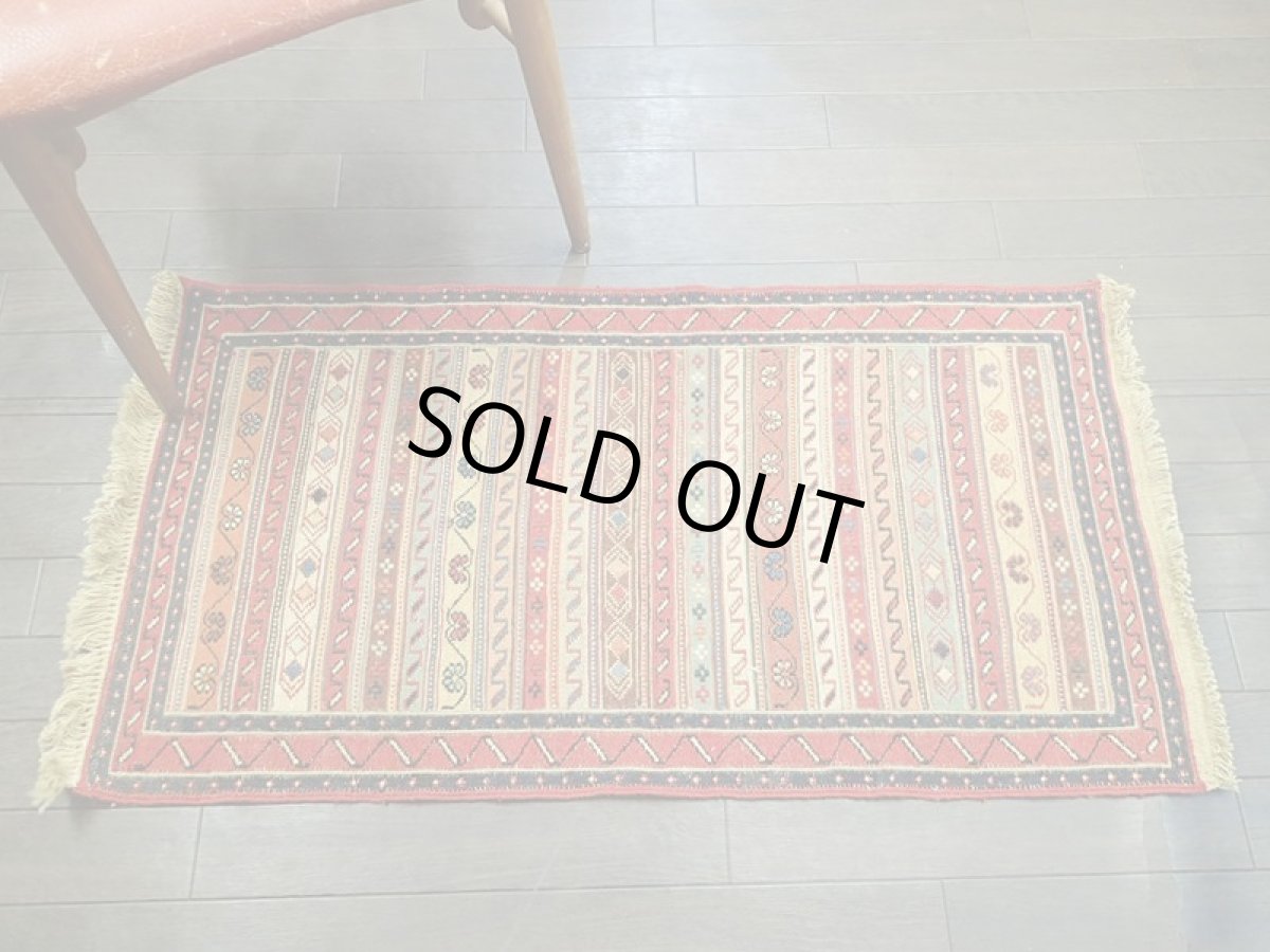 画像3: ペルシャ キリム グーチャン 1m 玄関 マット サイズ 100 x 52 cm 133 スマック 手織り トライバル ラグ 天然 ウール マット 絨毯 カーペット カラフル (3)