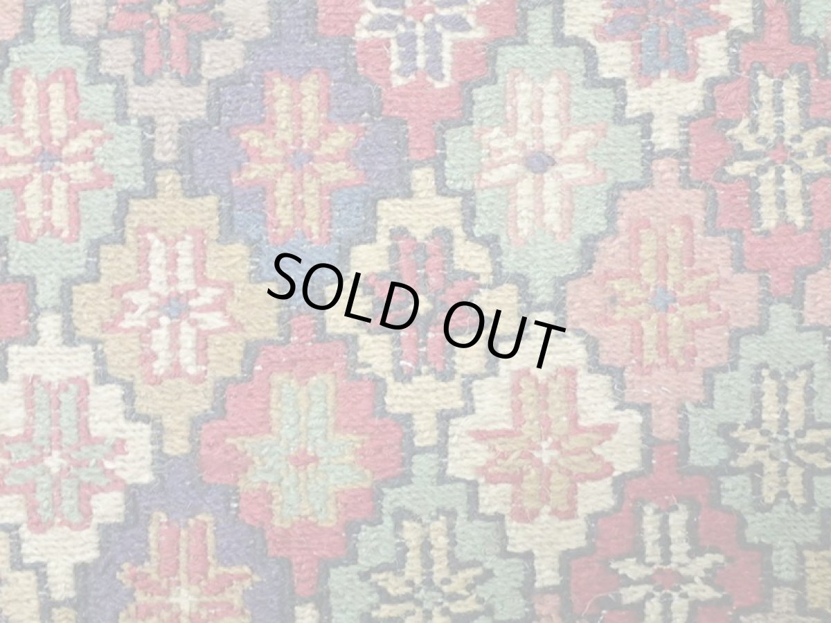 画像11: ペルシャ キリム グーチャン 1m 玄関 マット サイズ 100 x 52 cm 137 スマック 手織り トライバル ラグ 天然 ウール マット 絨毯 カーペット カラフル 花 柄 (11)