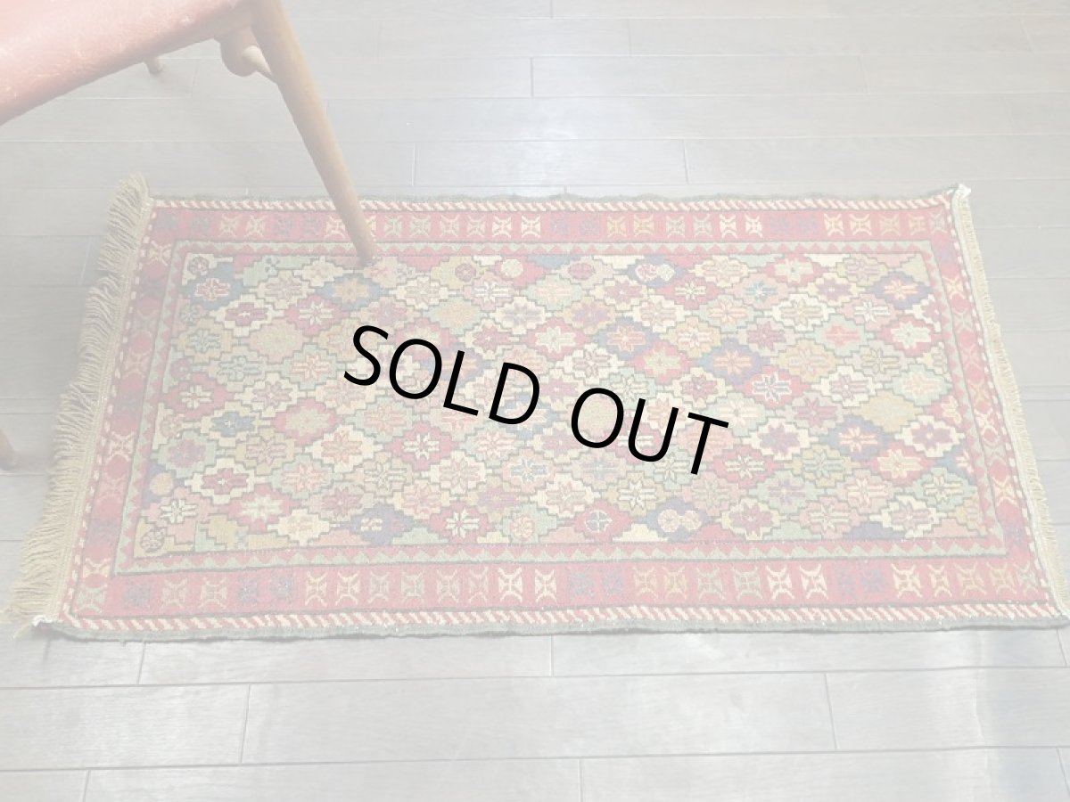 画像3: ペルシャ キリム グーチャン 1m 玄関 マット サイズ 100 x 52 cm 137 スマック 手織り トライバル ラグ 天然 ウール マット 絨毯 カーペット カラフル 花 柄 (3)