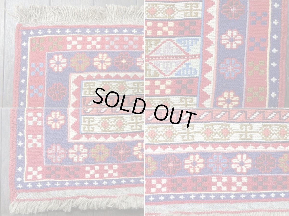 画像10: ペルシャ キリム グーチャン 1m 玄関 マット サイズ 102 x 53 cm S146 スマック 手織り トライバル ラグ 天然 ウール マット 絨毯 カーペット カラフル ボーダー (10)