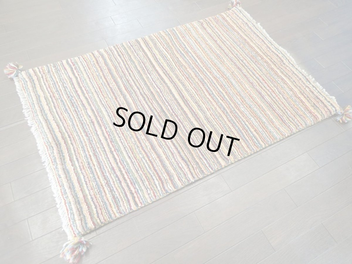 画像4: ペルシャ ギャッベ 1.2m アクセント サイズ ラグ 116 x 77 cm No.115 ハンドメイド ギャベ 肉厚 ウール 手織り トライバルラグ 天然 ウール 絨毯 カーペット カラフル 虹色 クレイジーパターン マルチ カラー n-115-116077s051-002 (4)