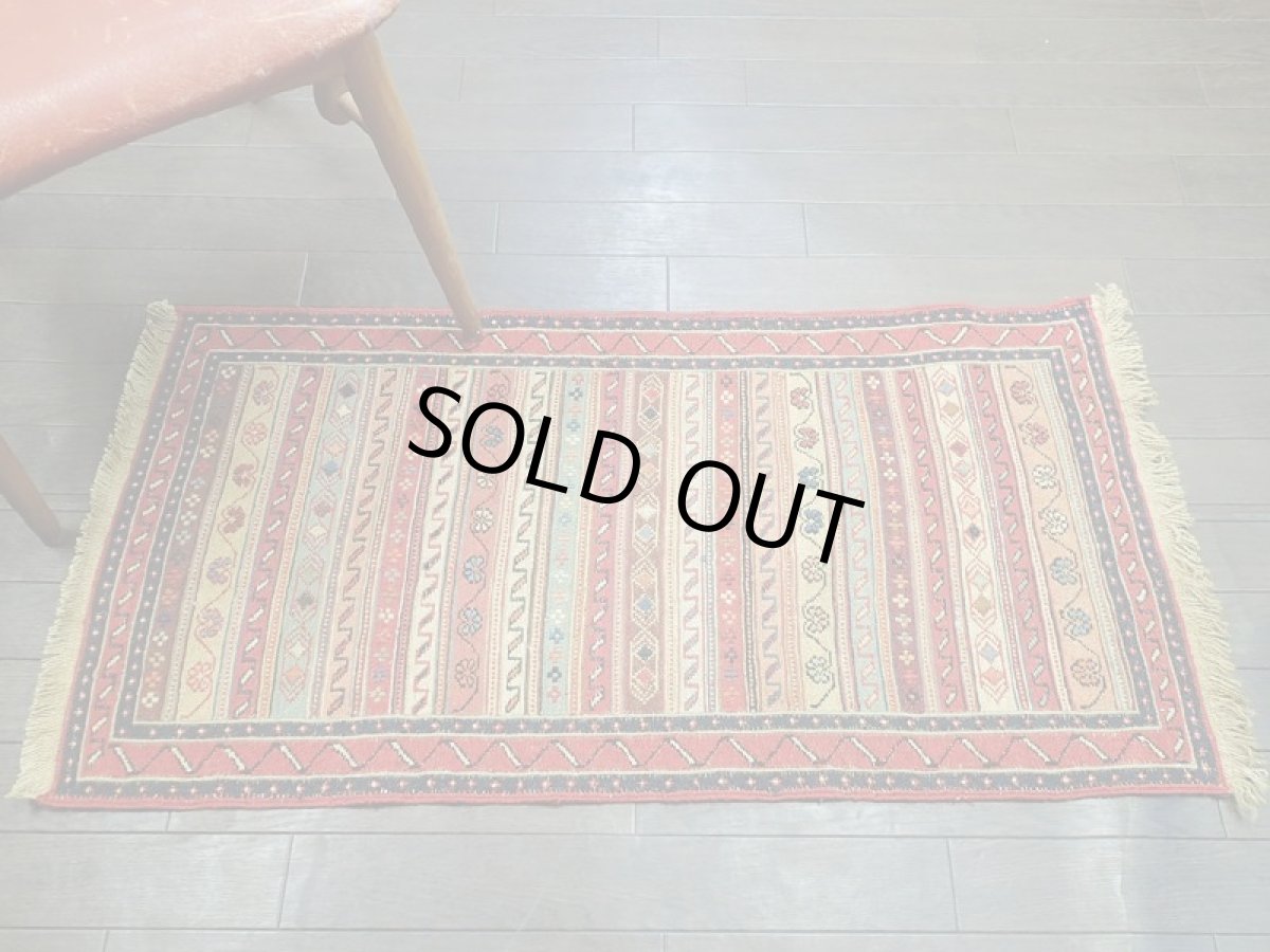 画像3: ペルシャ キリム グーチャン 1m 玄関 マット サイズ 100 x 52 cm 134 スマック 手織り トライバル ラグ 天然 ウール マット 絨毯 カーペット カラフル ラフラ ボーダー (3)