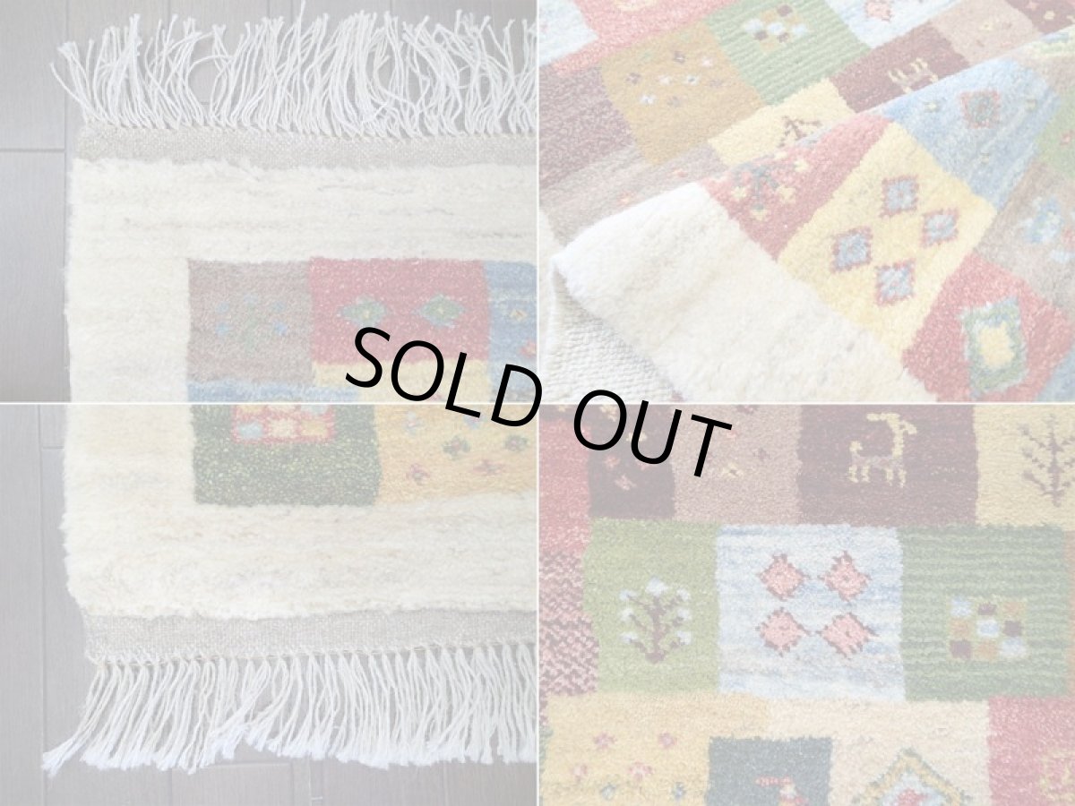 画像10: ペルシャ ギャッベ 1.2m アクセント サイズ ラグ 125 x 87 cm f157 ハンドメイド ギャベ 手織り トライバルラグ 天然 ウール 絨毯 カーペット マット カラフル マルチカラー 動物 女の子 木 柄 (10)