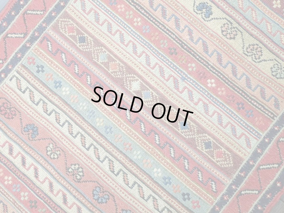 画像4: ペルシャ キリム グーチャン 1m 玄関 マット サイズ 100 x 52 cm 134 スマック 手織り トライバル ラグ 天然 ウール マット 絨毯 カーペット カラフル ラフラ ボーダー (4)